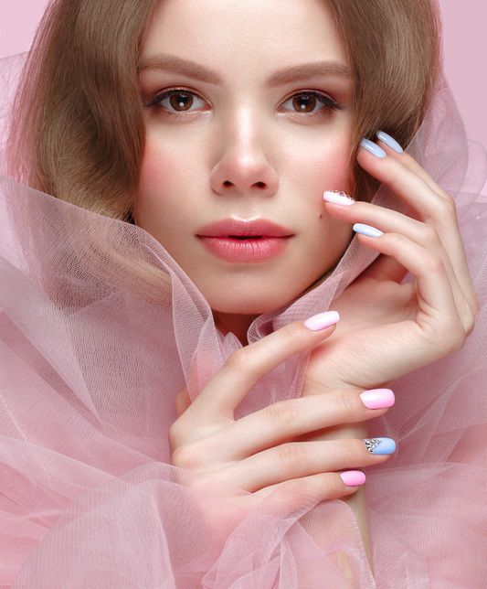 nails